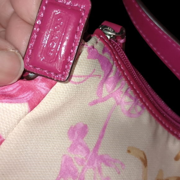 Coach Vintage multi color handbag GUC - Picture 9 of 9